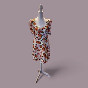 Zara- Original Size L, Baby Doll Flower Dress,Lined with short flounce sleeves.